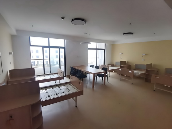 市迁深圳户口_没能延续去年好势头，法国票房上半年下滑10% 经黑了”国民很久党已